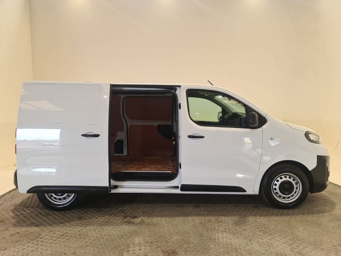 2025 Peugeot Expert