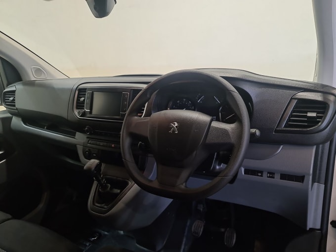 2025 Peugeot Expert