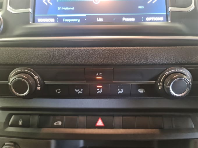 2025 Peugeot Expert