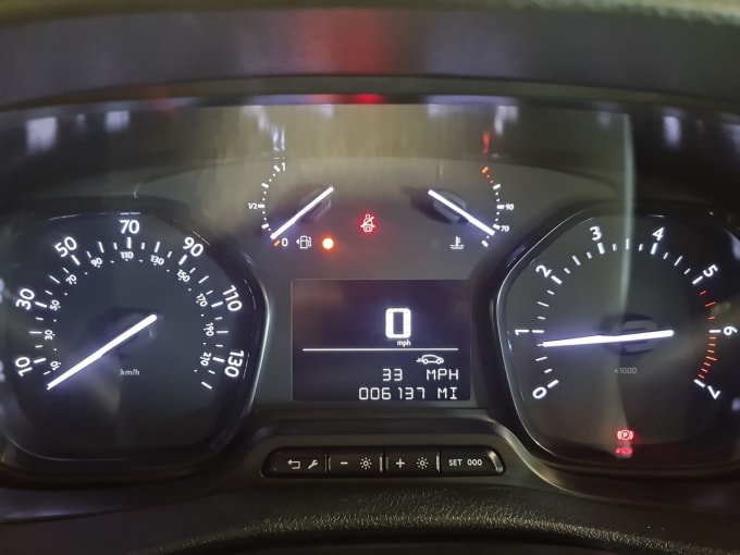 2025 Peugeot Expert