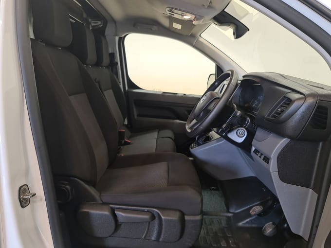2025 Vauxhall Vivaro