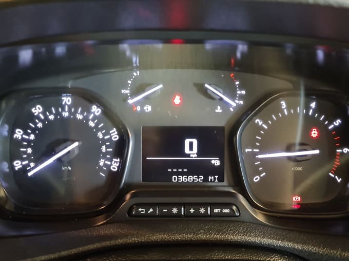 2025 Vauxhall Vivaro