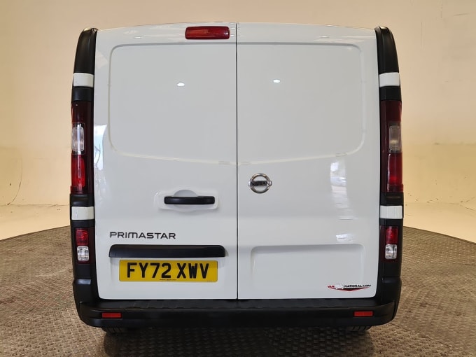 2025 Nissan Primastar