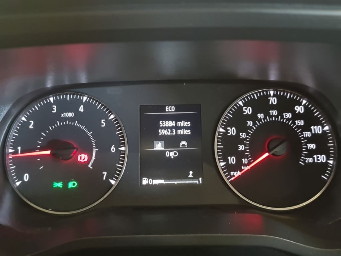 2025 Nissan Primastar