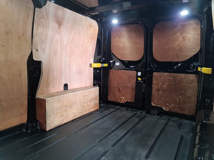 2025 Ford Transit Custom
