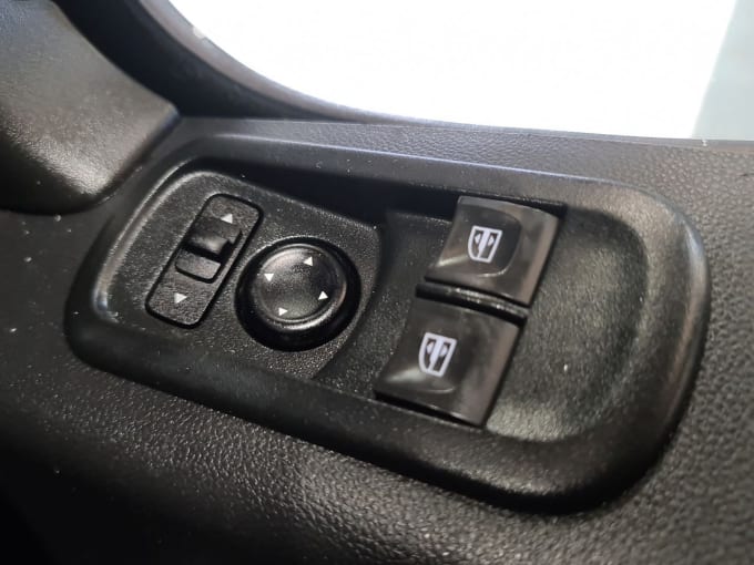 2025 Renault Master