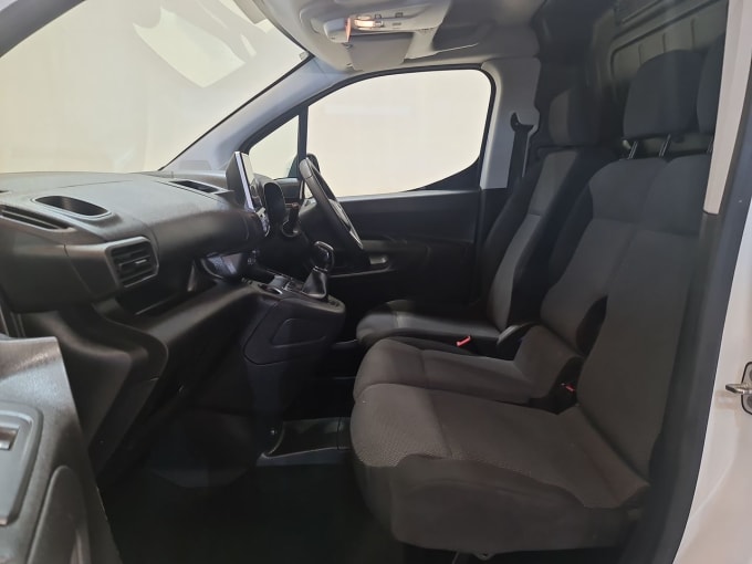 2025 Vauxhall Combo