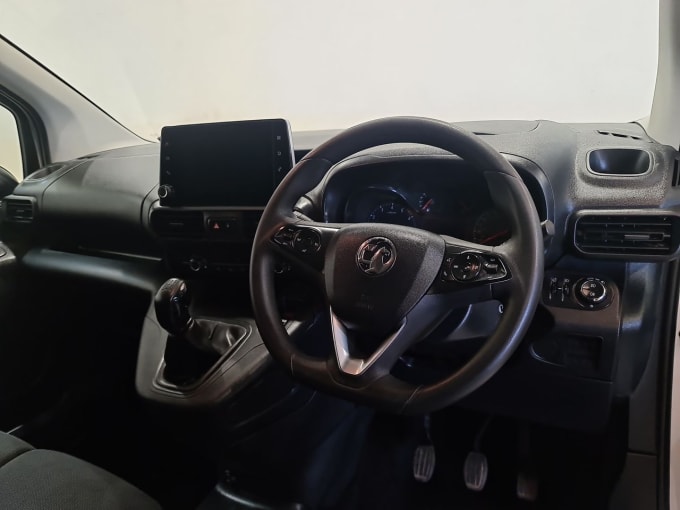2025 Vauxhall Combo