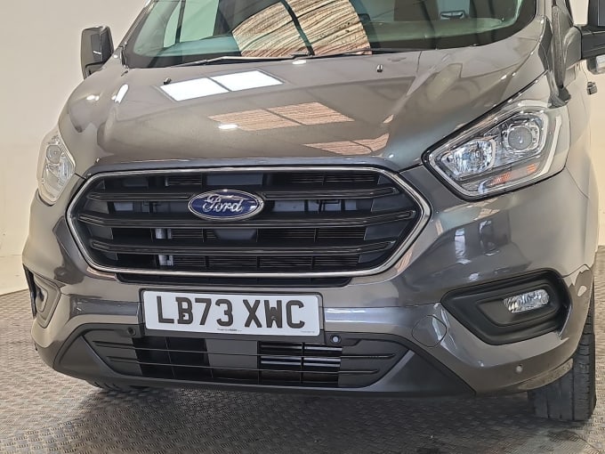 2025 Ford Transit Custom