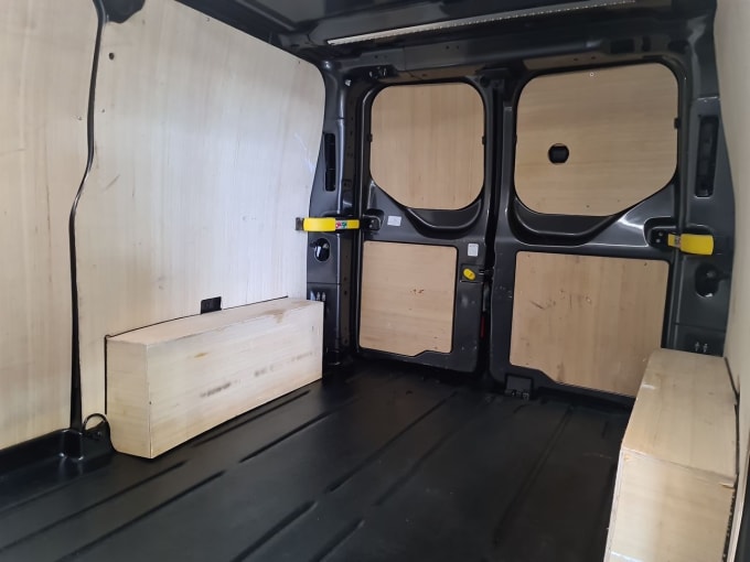 2025 Ford Transit Custom