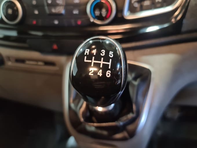 2025 Ford Transit Custom