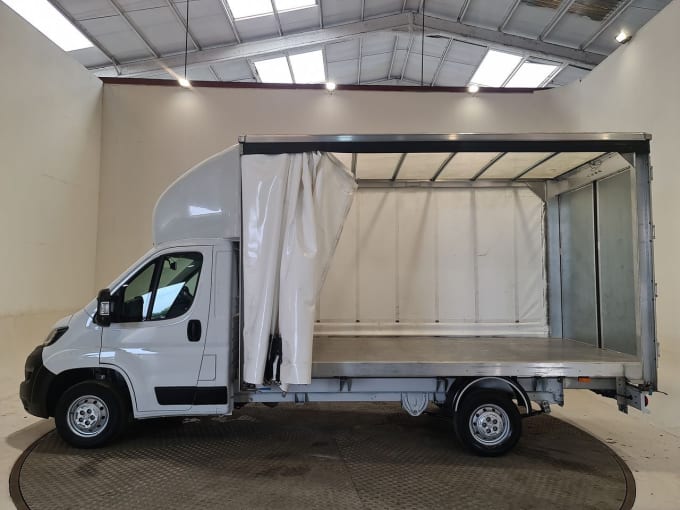 2025 Peugeot Boxer