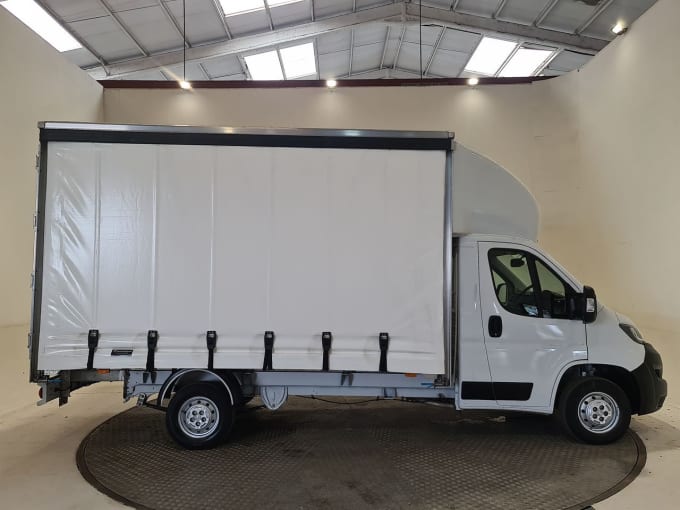 2025 Peugeot Boxer