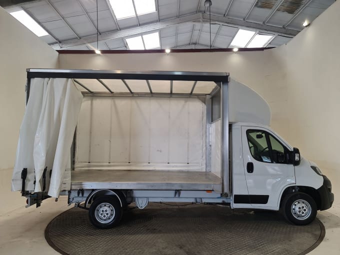 2025 Peugeot Boxer