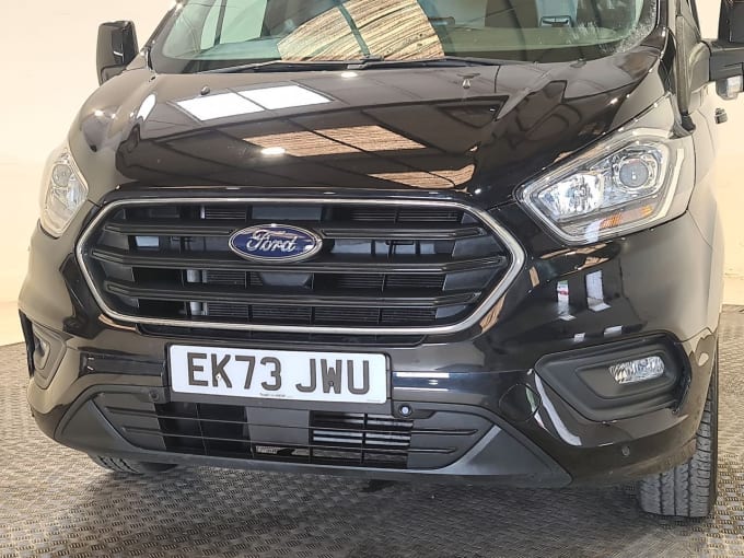 2025 Ford Transit Custom