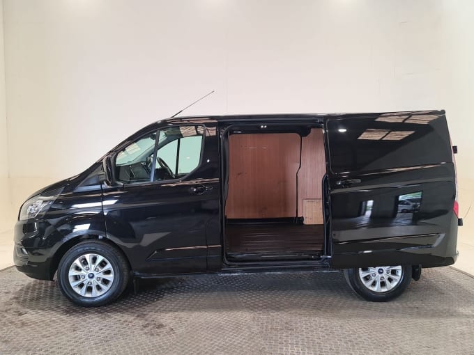 2025 Ford Transit Custom