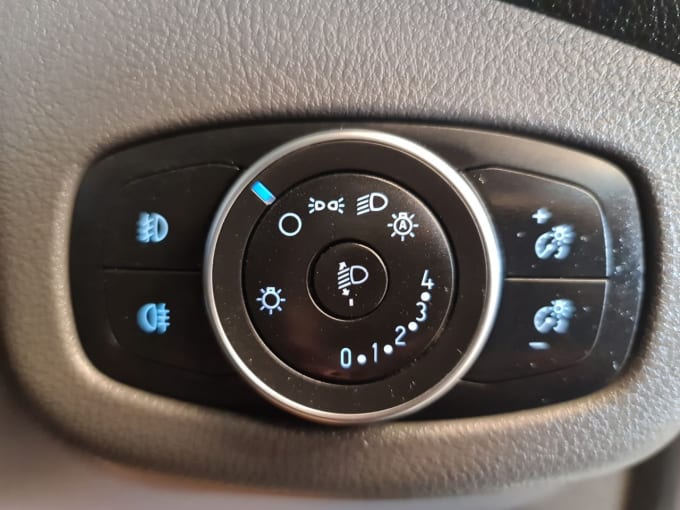 2025 Ford Transit Connect