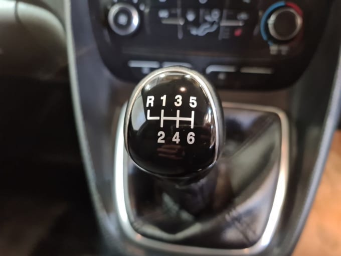 2025 Ford Transit Connect