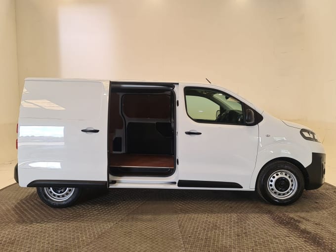 2025 Vauxhall Vivaro