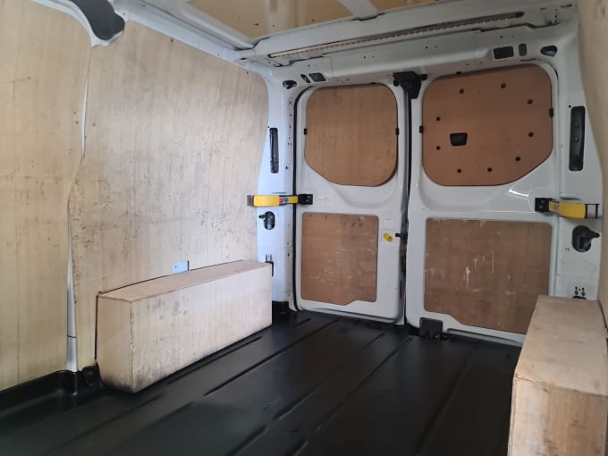 2025 Ford Transit Custom