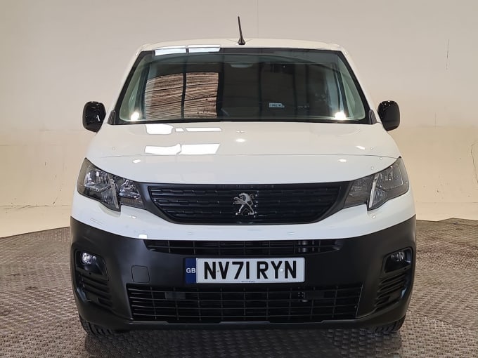 2025 Peugeot Partner