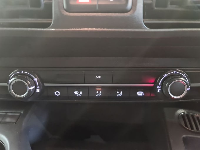 2025 Peugeot Partner