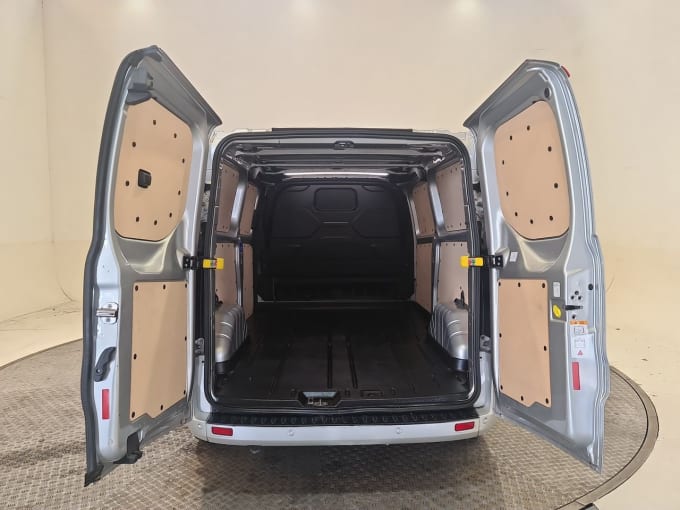 2025 Ford Transit Custom