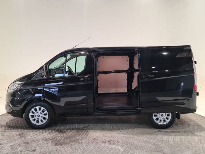 2025 Ford Transit Custom