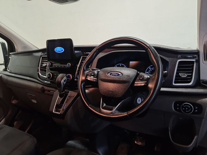 2025 Ford Transit Custom