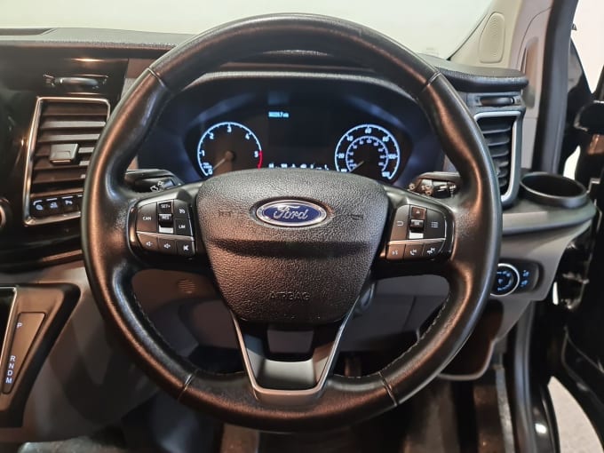 2025 Ford Transit Custom
