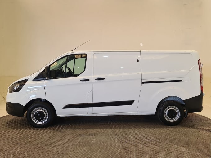 2025 Ford Transit Custom
