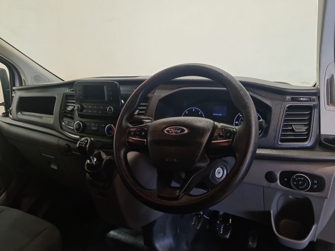 2025 Ford Transit Custom