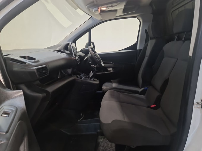 2020 Peugeot Partner