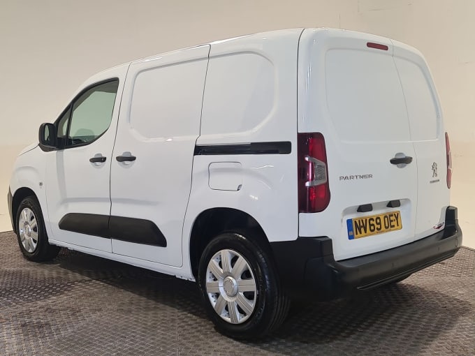 2020 Peugeot Partner