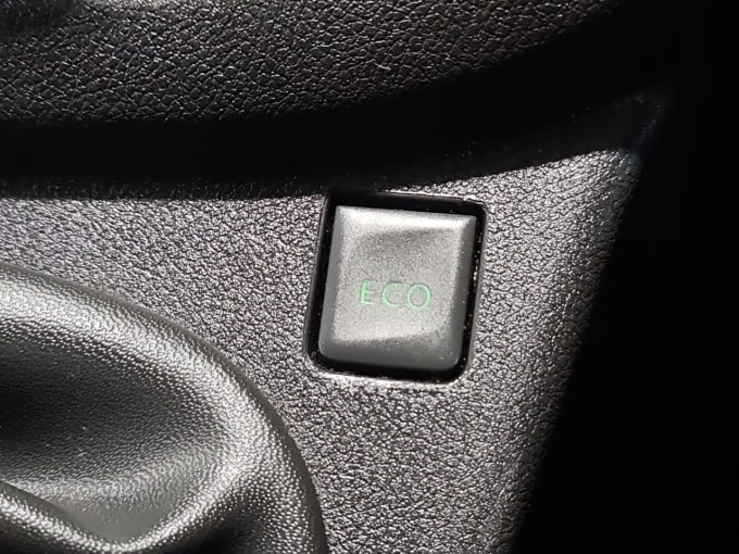 2025 Renault Trafic