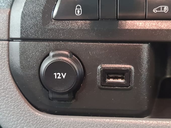 2025 Vauxhall Vivaro
