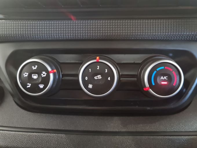 2025 Renault Trafic
