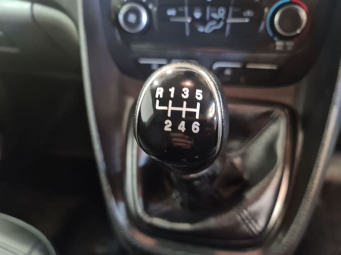 2025 Ford Transit Connect