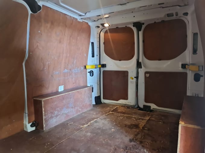 2025 Ford Transit Custom
