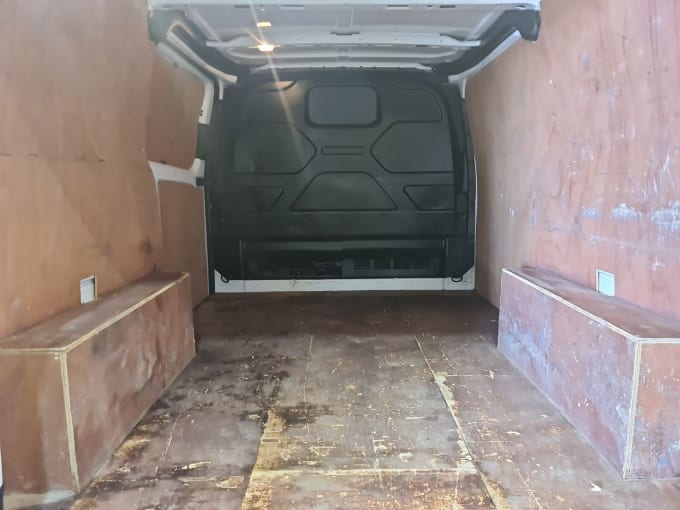 2025 Ford Transit Custom