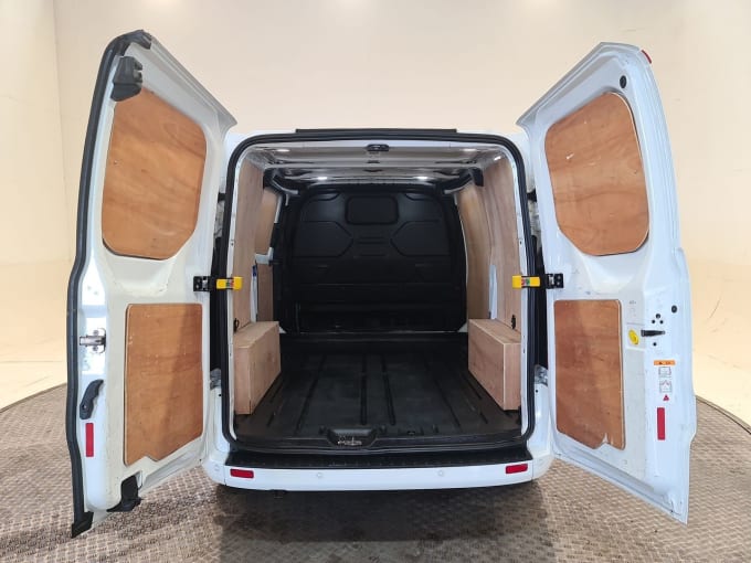 2025 Ford Transit Custom
