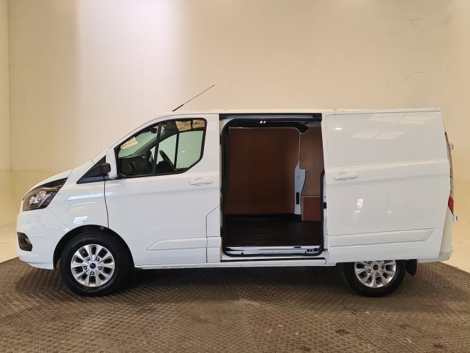 2025 Ford Transit Custom
