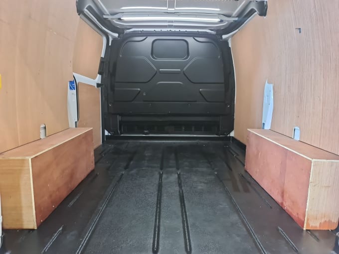 2025 Ford Transit Custom