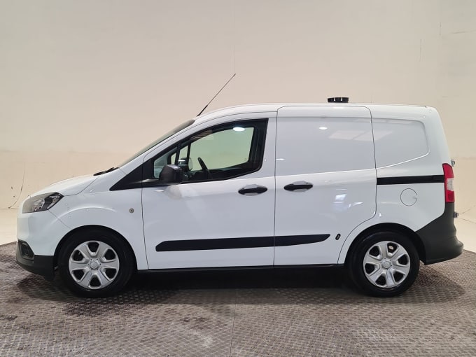 2025 Ford Transit Courier