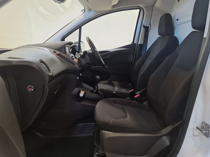 2025 Ford Transit Courier