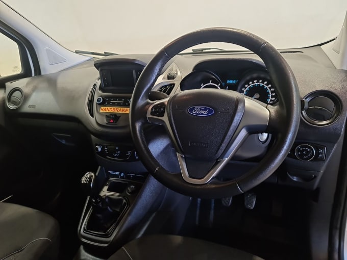 2025 Ford Transit Courier