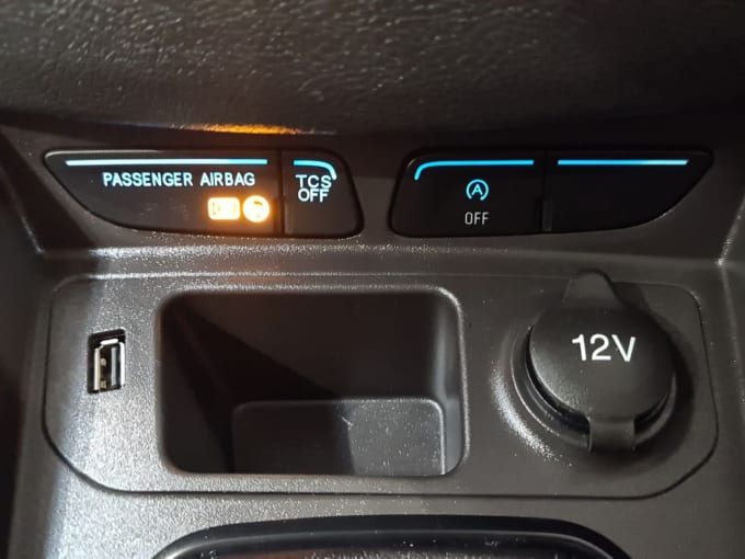 2025 Ford Transit Courier