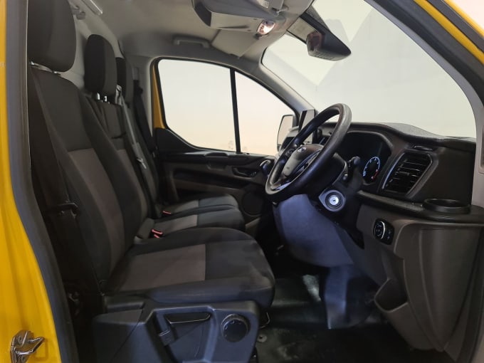 2025 Ford Transit Custom