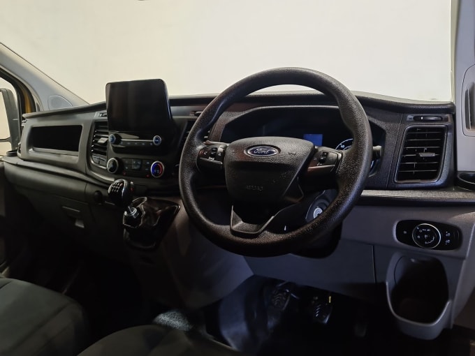 2025 Ford Transit Custom