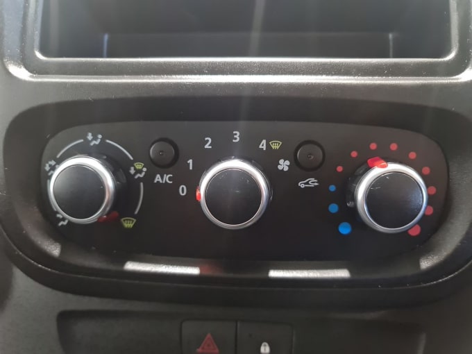 2025 Renault Trafic